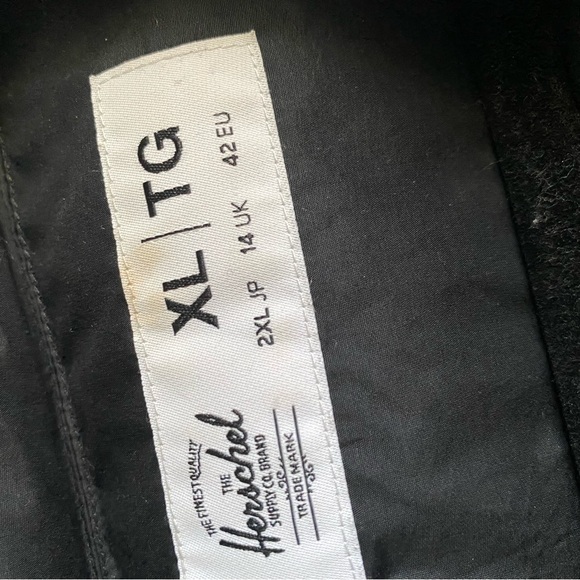 Herschel Supply Co. Featherless High Fill Puff Jacket - Picture 5 of 5